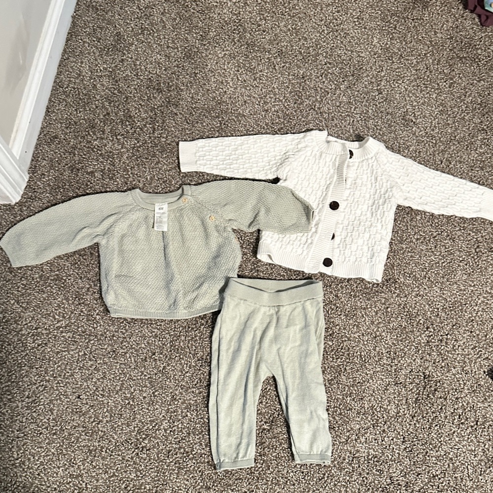 Gender neutral 100% cotton Kids Matching Set - White and green